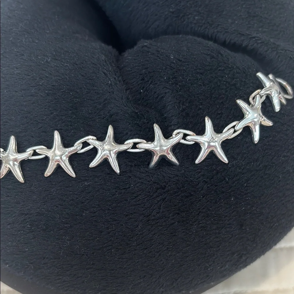 Silver Starfish Bracelet (Magnetic) - Picture 6 of 10
